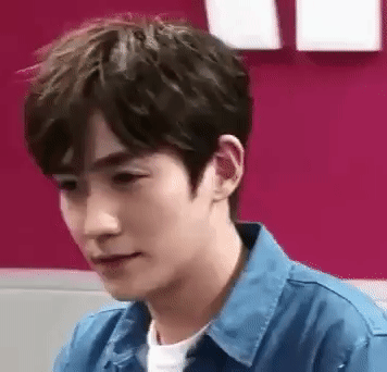 Zhu Yilong pressing Bai Yu's head (o yes)